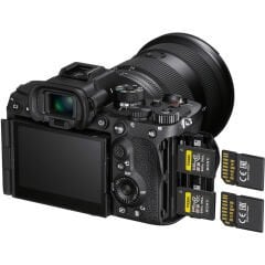 Sony A7R V Body Aynasız Fotoğraf Makinesi (Sony Eurasia Garantili)