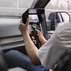 SmallRig 3949 DJI RS Serisi  için  Kablosuz Kontrol El Tutamağı