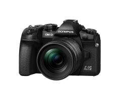 Olympus OM System M.Zuiko Digital 12-45mm F4 PRO Objektif