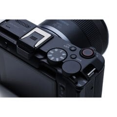 Canon EOS R50 V Body Aynasız Fotoğraf Makinesi